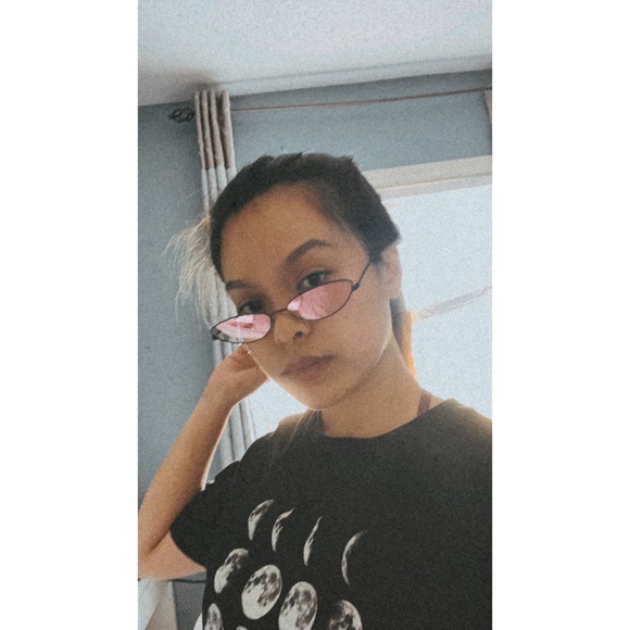 Vintage Cat Eye Sunglass - Picture 3 of 3